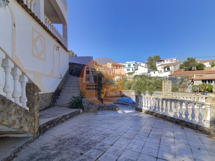 Image No.39-2 Bed House for sale