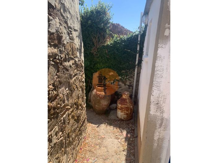 Image No.19-2 Bed House for sale