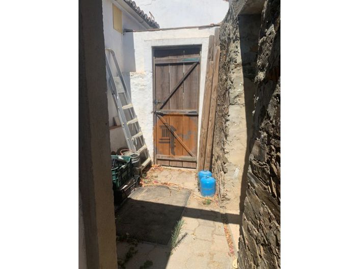 Image No.25-2 Bed House for sale