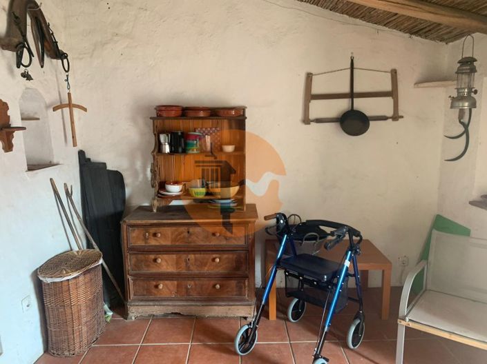 Image No.5-2 Bed House for sale