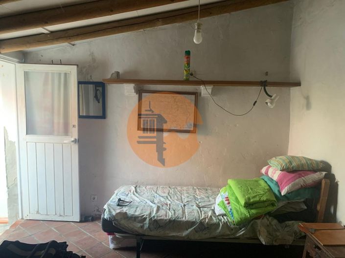 Image No.8-2 Bed House for sale