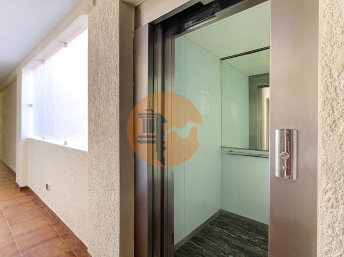 Image No.23-2 Bed Apartment for sale