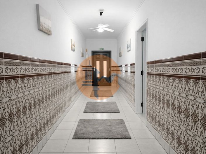 Image No.12-2 Bed House for sale