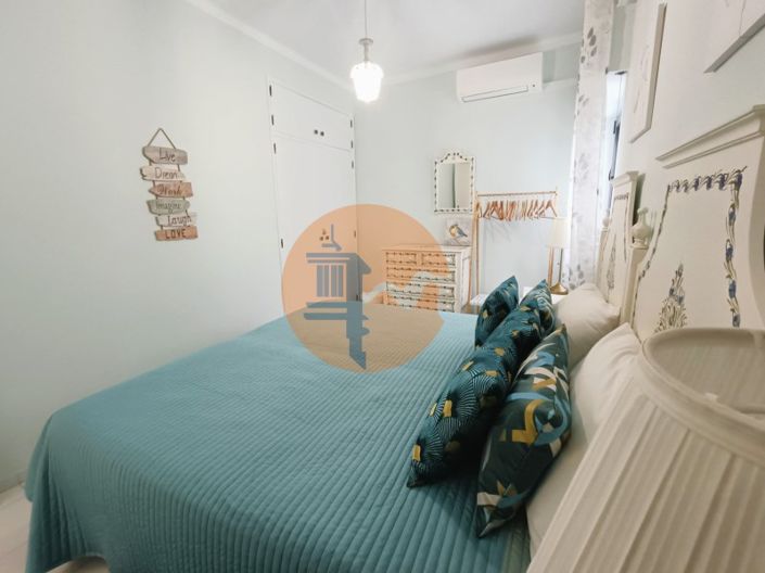 Image No.16-2 Bed House for sale