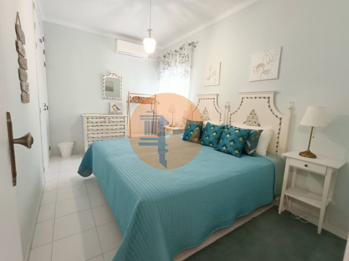 Image No.19-2 Bed House for sale