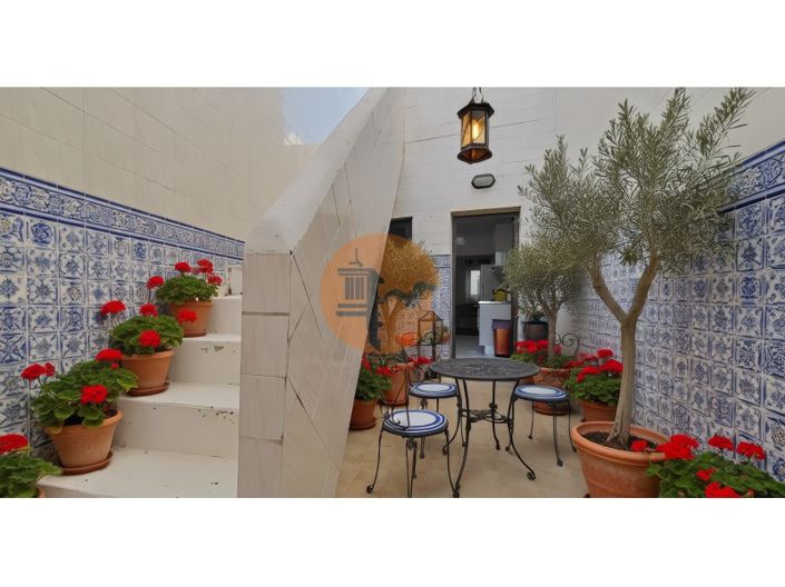 Image No.3-2 Bed House for sale