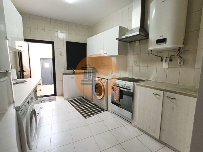 Image No.37-2 Bed House for sale