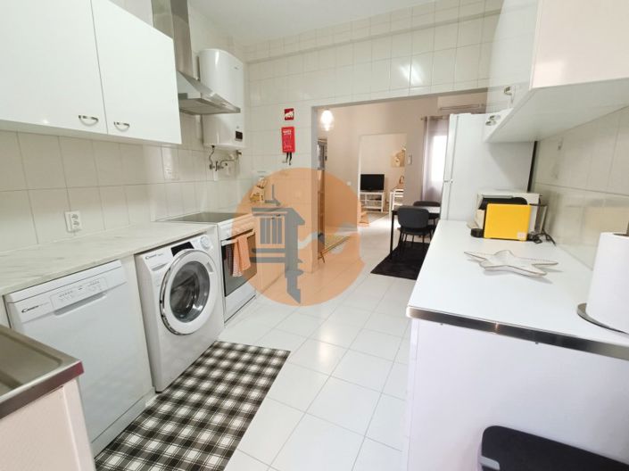 Image No.38-2 Bed House for sale