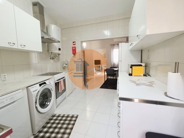 Image No.40-2 Bed House for sale