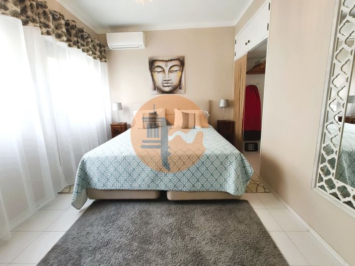 Image No.6-2 Bed House for sale