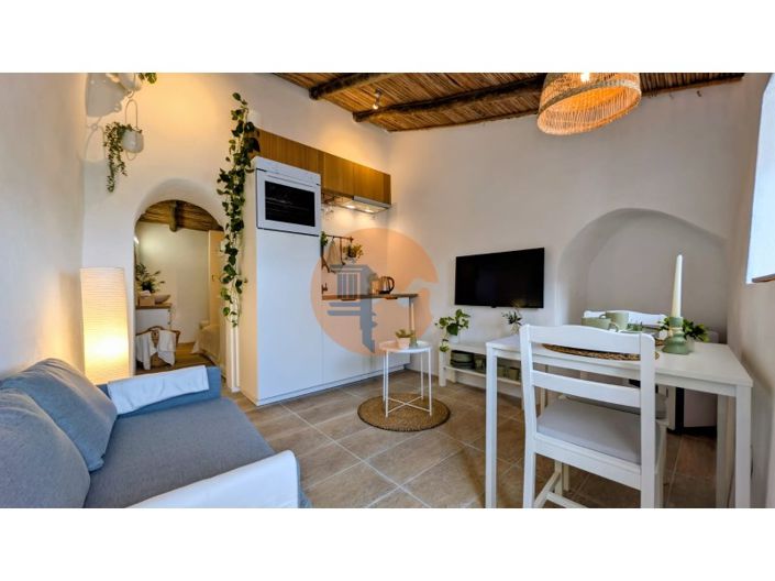 Image No.28-1 Bed House for sale