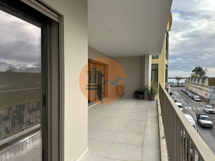 Image No.46-3 Bed Apartment for sale