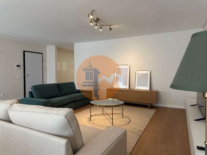 Image No.15-3 Bed Apartment for sale