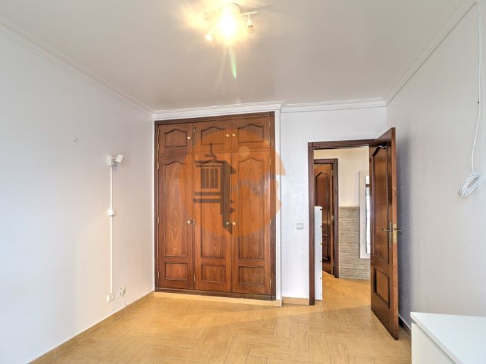 Image No.13-3 Bed Apartment for sale