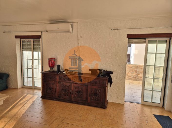 Image No.14-3 Bed Apartment for sale