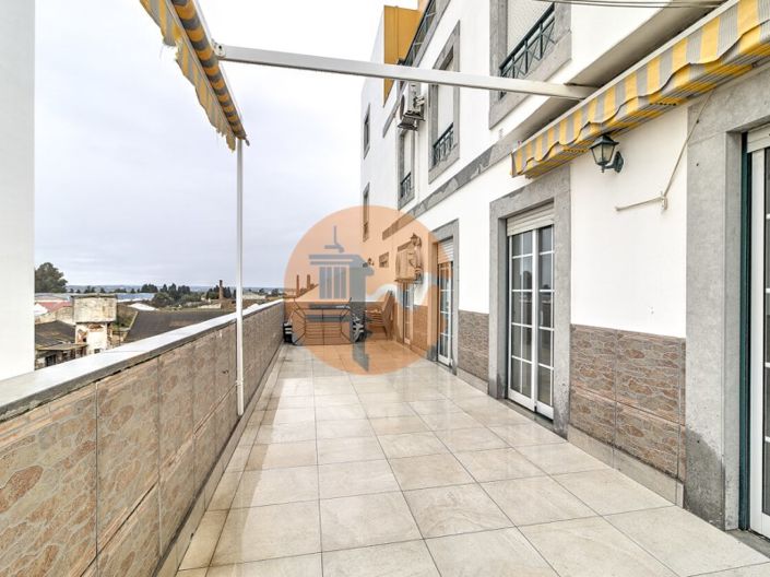 Image No.27-3 Bed Apartment for sale