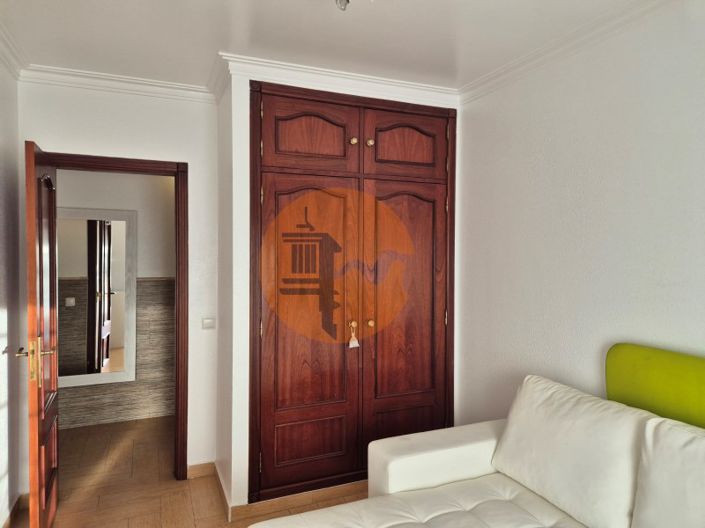 Image No.28-3 Bed Apartment for sale