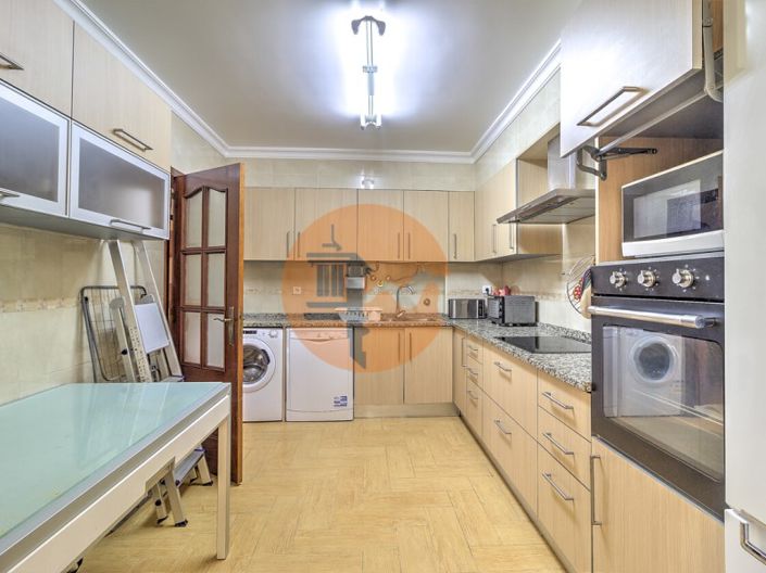 Image No.3-3 Bed Apartment for sale