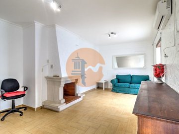 id9004ba01-0000-0500-0000-000018237e96