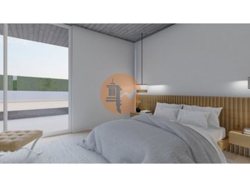 idb1027501-0000-0500-0000-000012419981