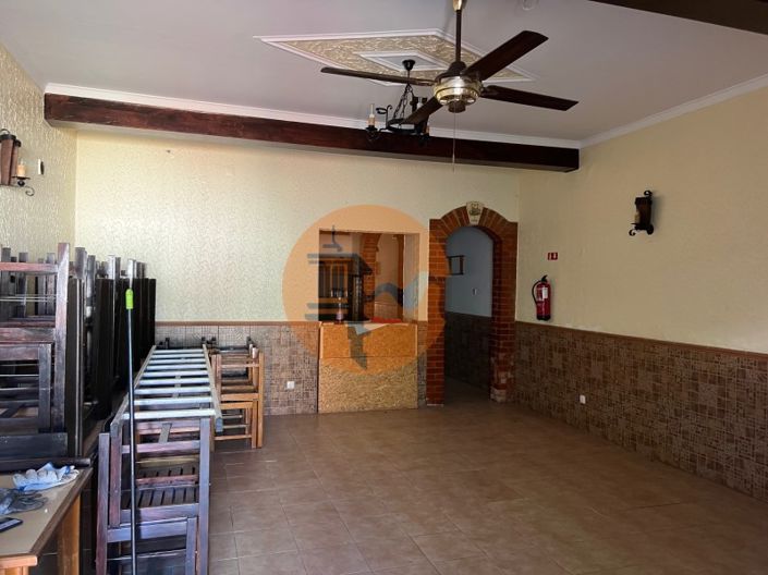 Image No.11-3 Bed House for sale