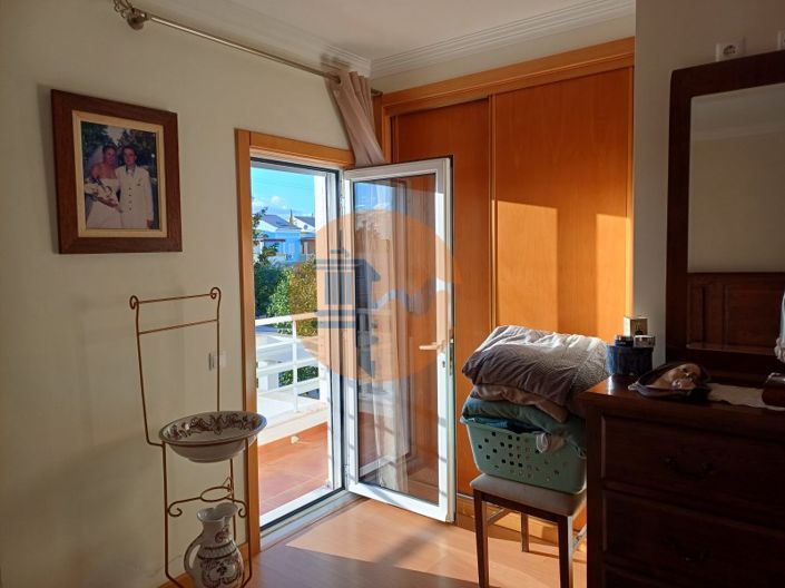 Image No.27-2 Bed House for sale