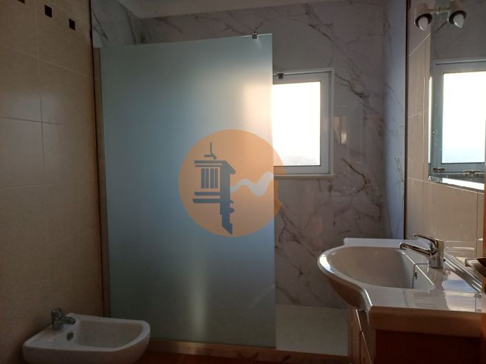 Image No.29-2 Bed House for sale