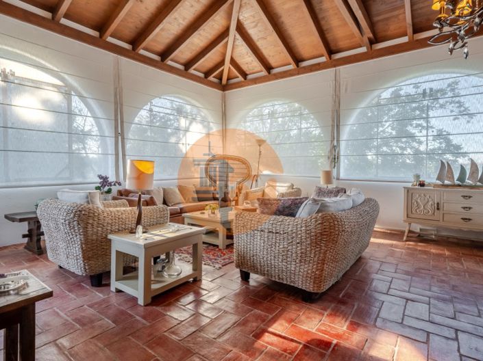 Image No.35-8 Bed House for sale