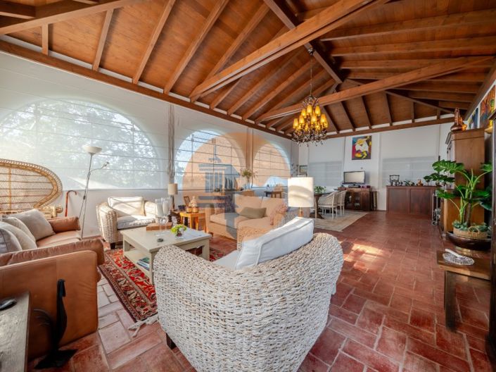 Image No.36-8 Bed House for sale