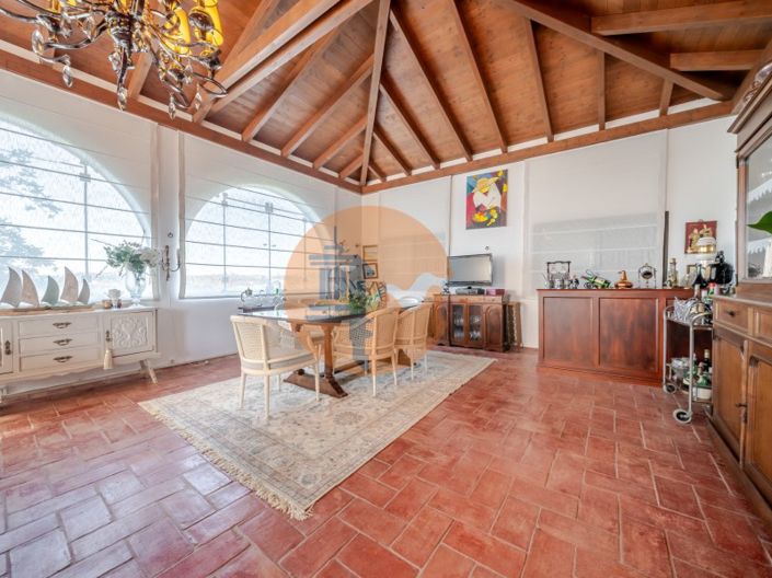 Image No.37-8 Bed House for sale