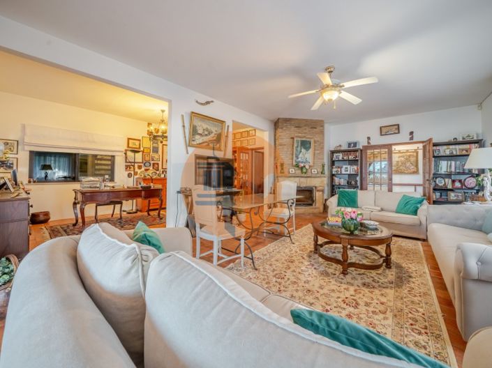 Image No.39-8 Bed House for sale