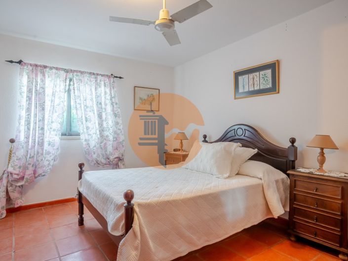 Image No.45-8 Bed House for sale