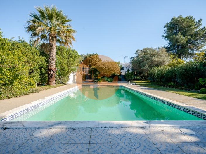 Image No.54-8 Bed House for sale