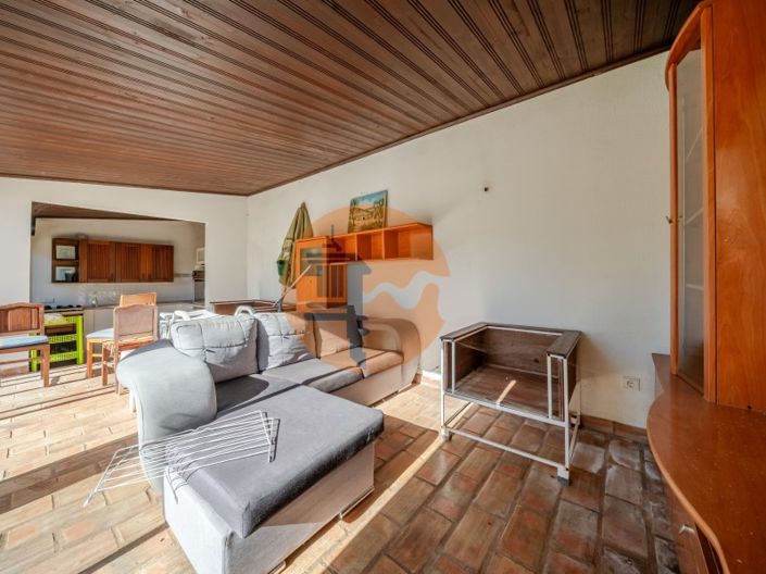 Image No.58-8 Bed House for sale