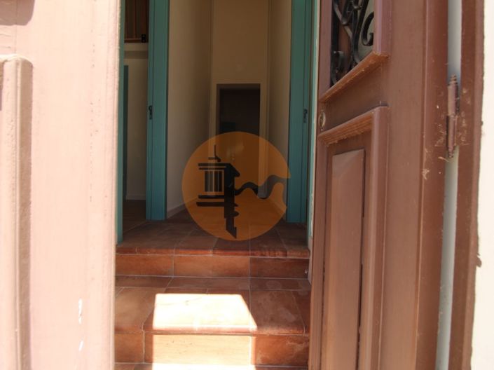 Image No.15-4 Bed House for sale