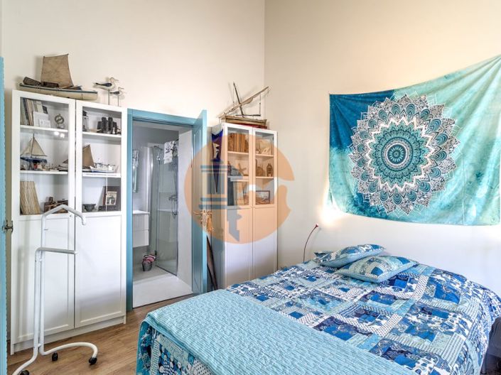 Image No.17-4 Bed House for sale