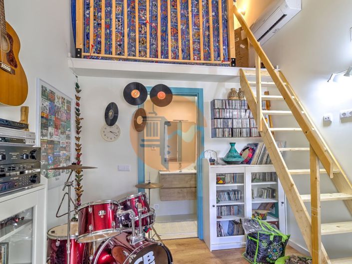 Image No.25-4 Bed House for sale