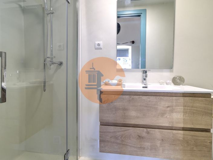 Image No.26-4 Bed House for sale