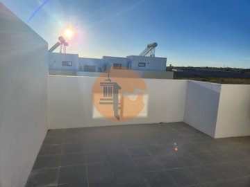 id94b8b701-0000-0500-0000-000017cced26