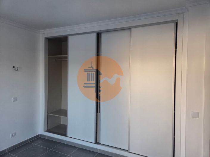 Image No.20-3 Bed House for sale