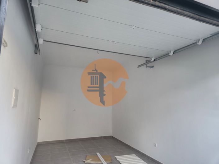 Image No.29-3 Bed House for sale