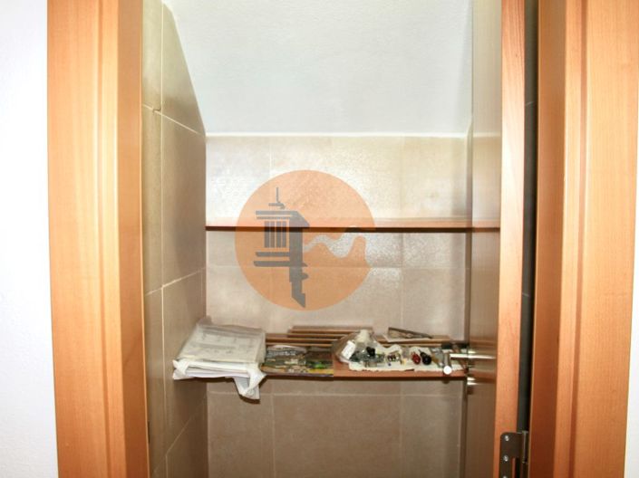 Image No.14-2 Bed House for sale