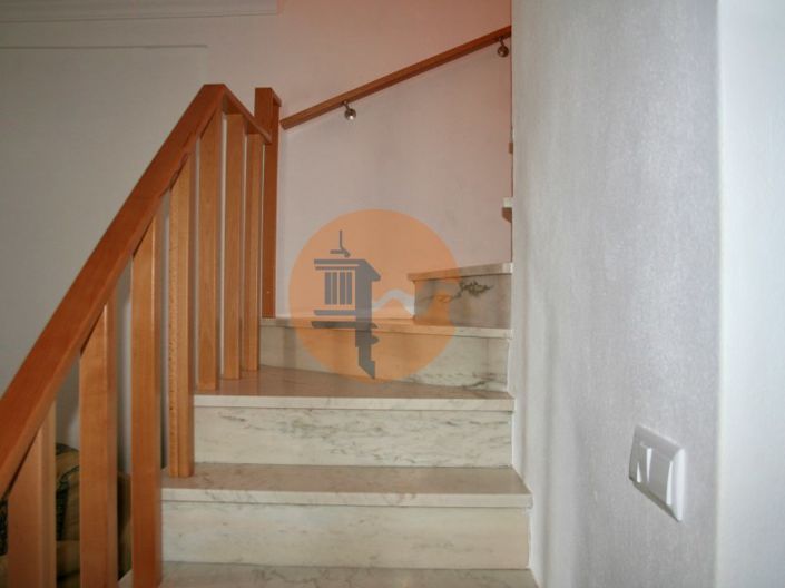 Image No.15-2 Bed House for sale