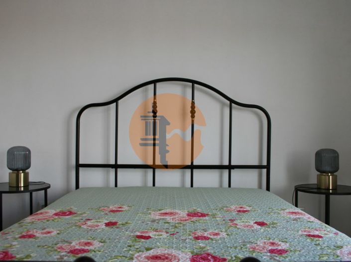 Image No.20-2 Bed House for sale