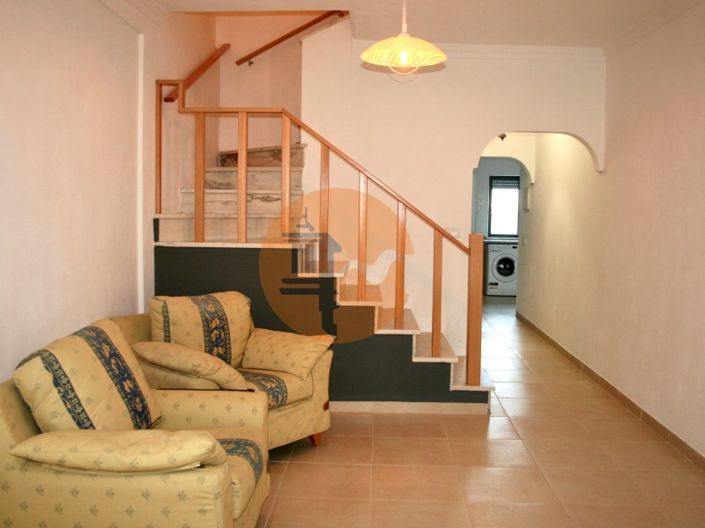 Image No.5-2 Bed House for sale