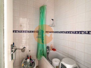 id0b43af01-0000-0500-0000-000017c5b5e9