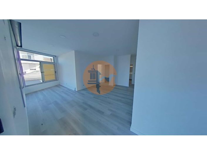 Image No.23-2 Bed Apartment for sale