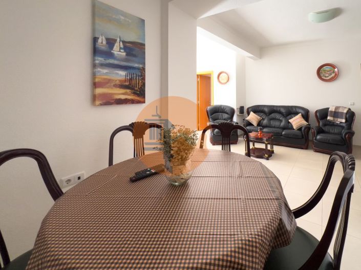 Image No.17-3 Bed House for sale