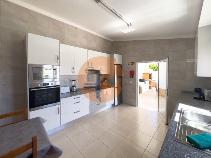 Image No.20-3 Bed House for sale