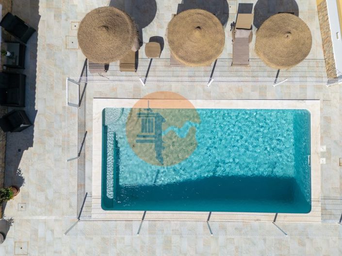 Image No.7-3 Bed House for sale